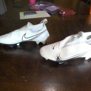 White Nike vapor edge 360 1's